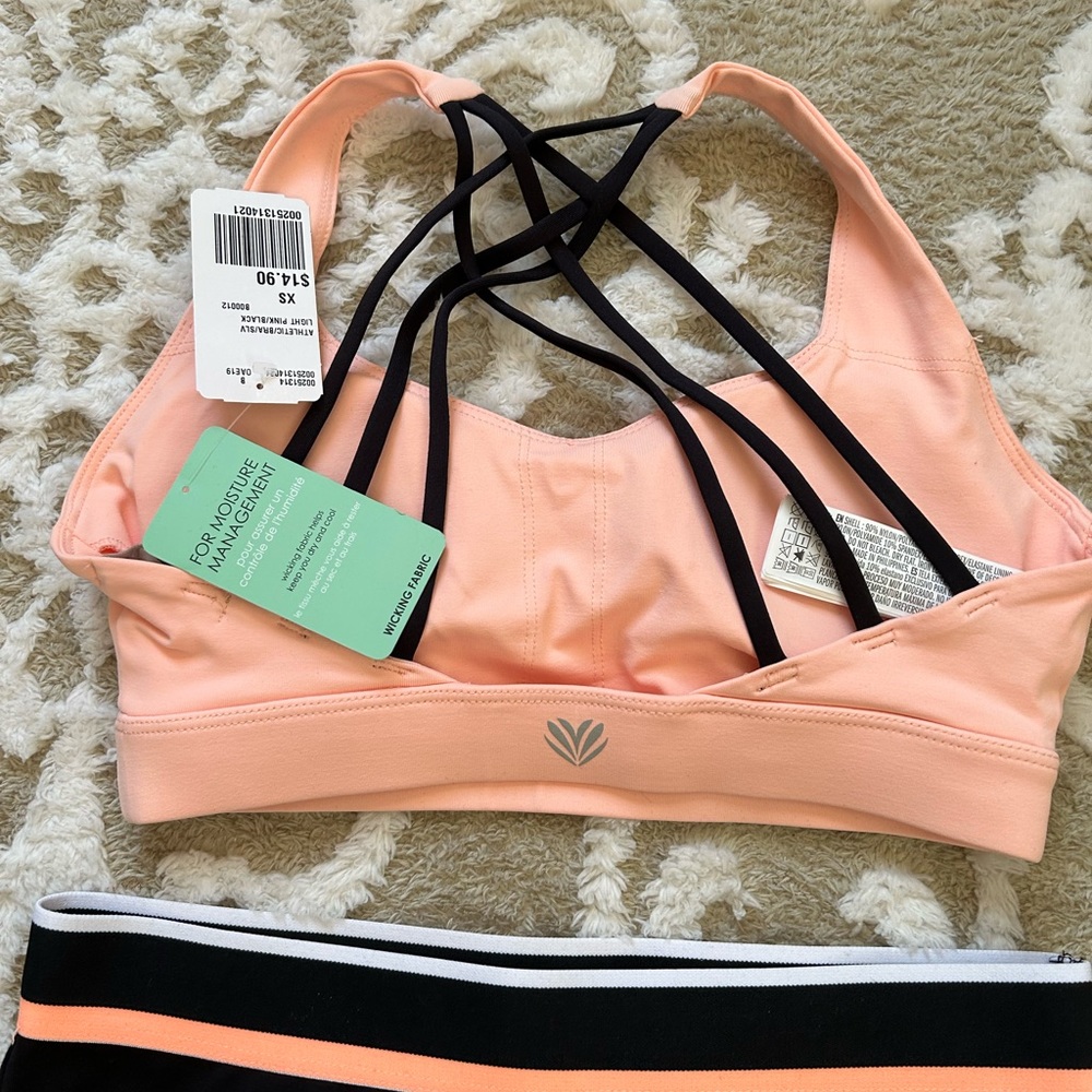 Forever21 workout set (shorts/bra) XS